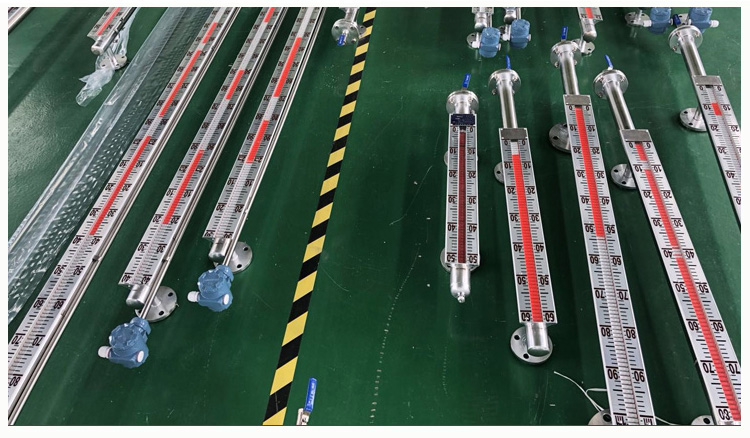 防爆磁翻板液位計產(chǎn)品圖